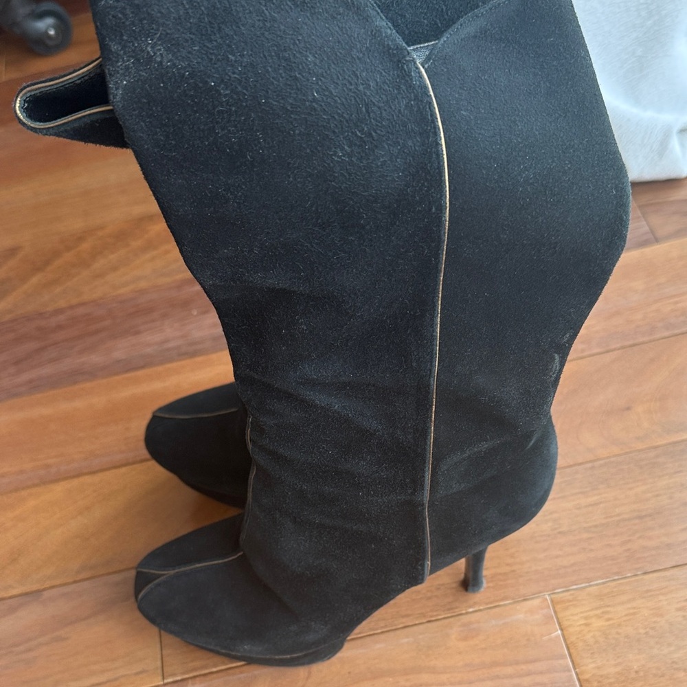 Yves Saint Laurent Tribute Black Heeled Boots - Picture 8 of 8